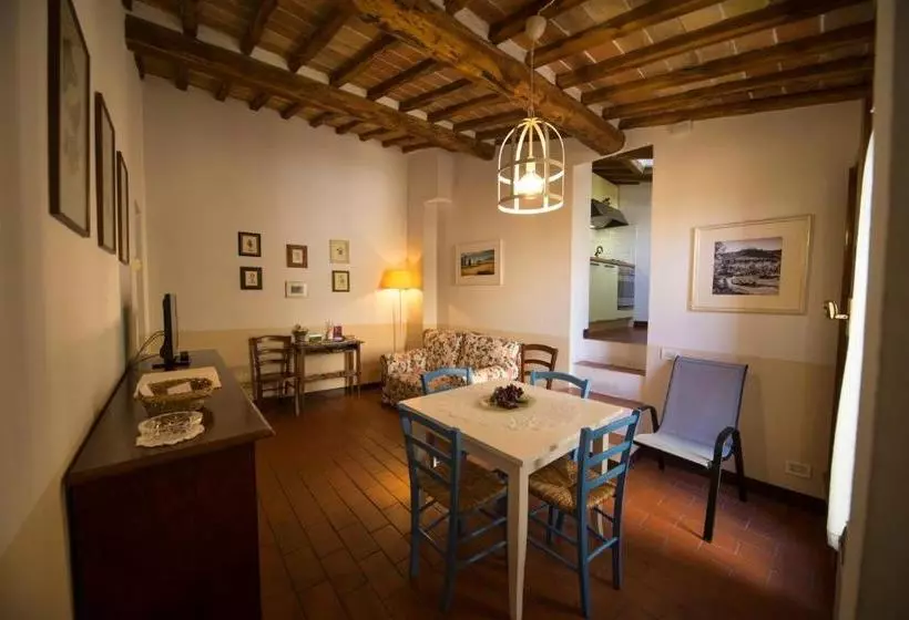 ホテル Fabio Apartments San Gimignano