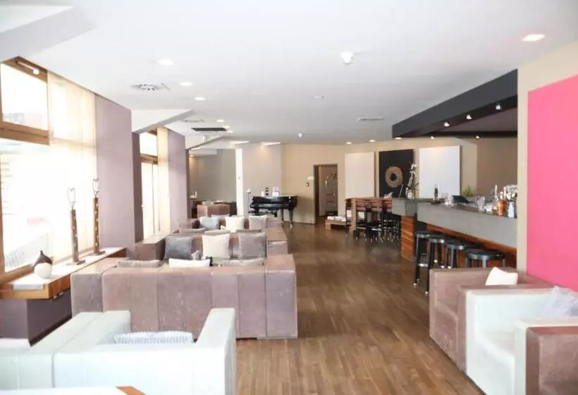 Hotelli Feldmilla Design