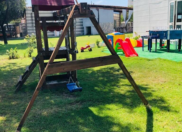 فندق Glemerald Hostel