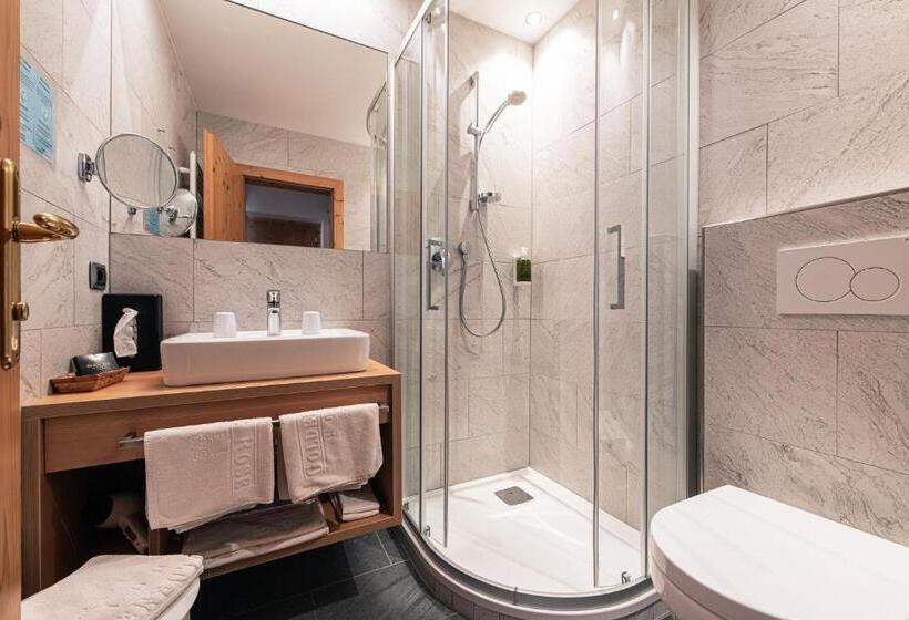 Отель Goldene Rose