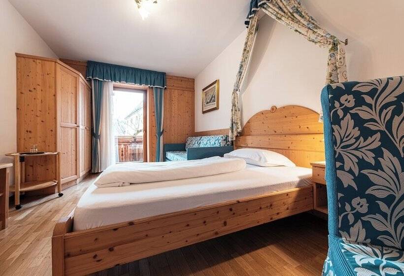 Отель Goldene Rose