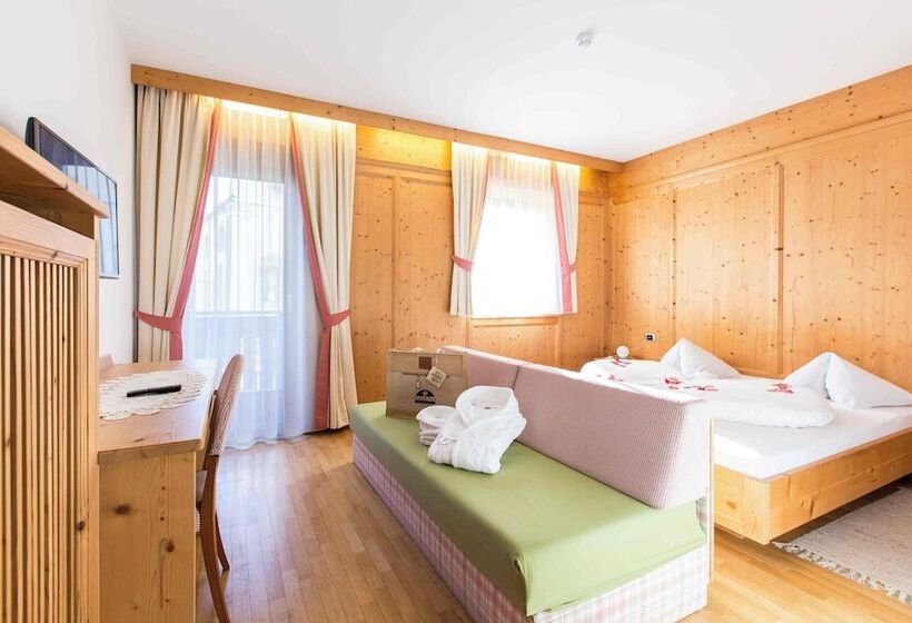 Отель Goldene Rose