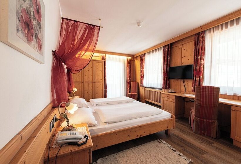 Отель Goldene Rose