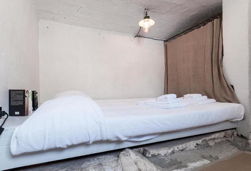 בית מלון כפרי Helloapulia Monopoli Center