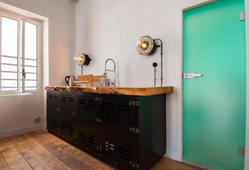 בית מלון כפרי Helloapulia Monopoli Center