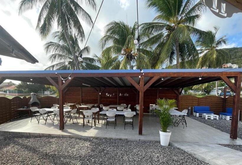 هتل Les Créolines