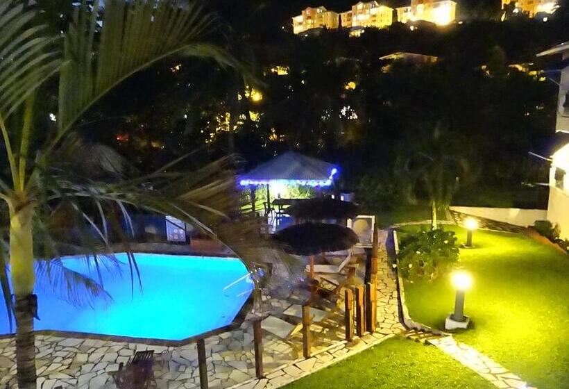 هتل Les Créolines