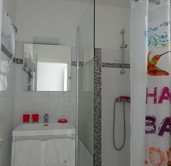 هتل Les Créolines