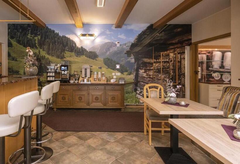 בית מלון כפרי Acherl