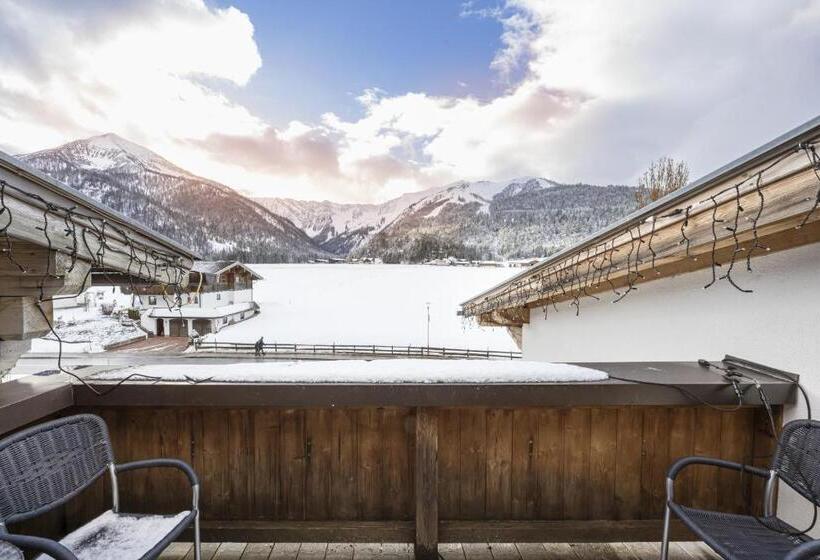 בית מלון כפרי Acherl