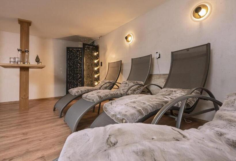 בית מלון כפרי Acherl