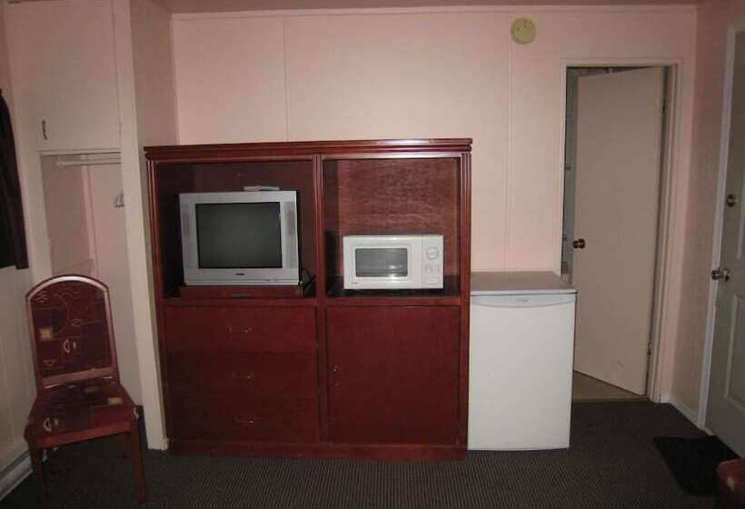 בית מלון כפרי The Ol  Frontier