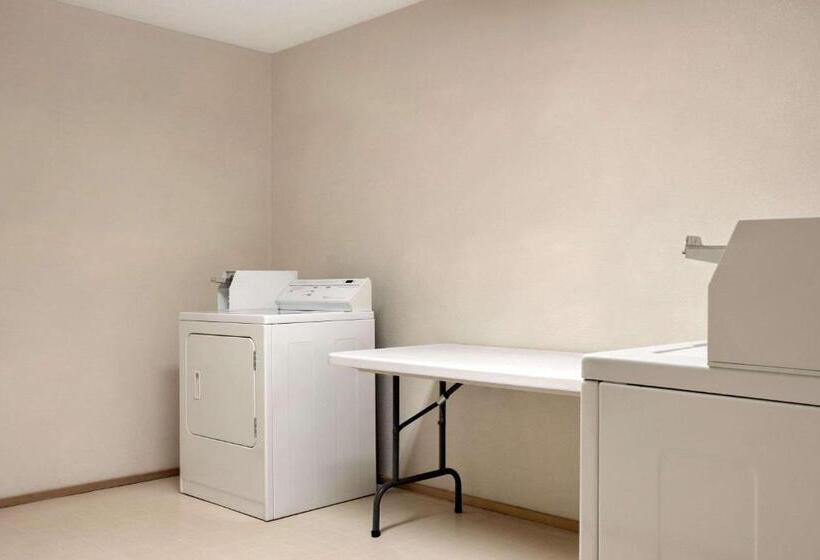 酒店 Travelodge By Wyndham Fort Scott