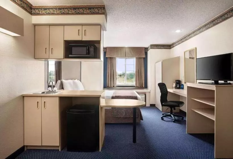Hotelli Travelodge By Wyndham Fort Scott