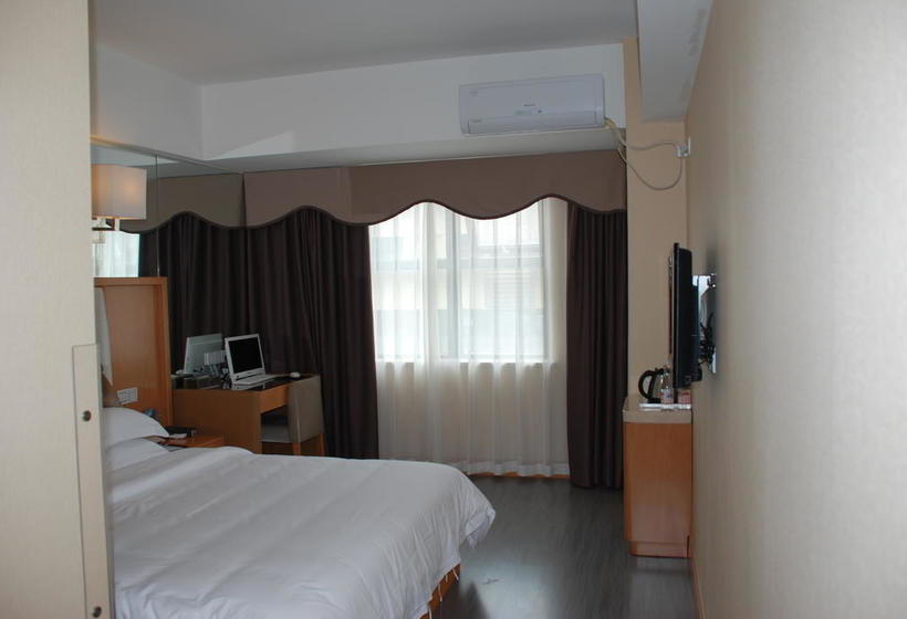 فندق Chengdu Carmen