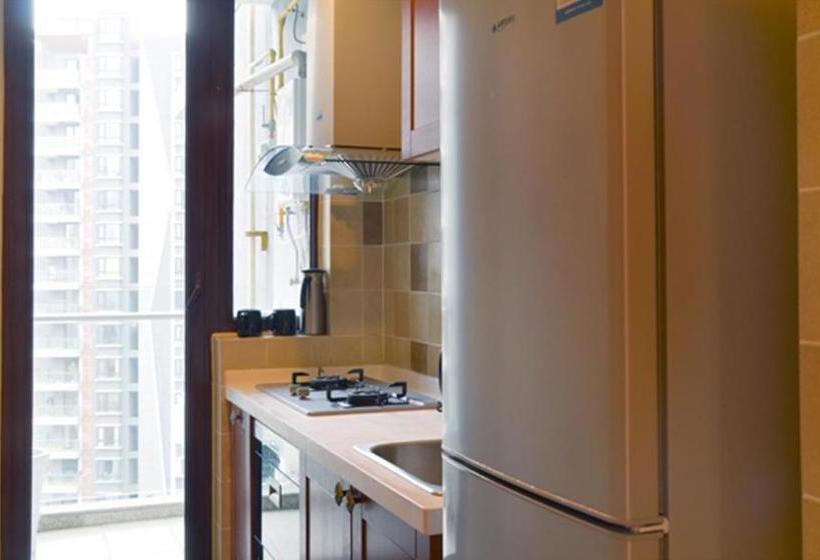 Отель Chengdu Tujia Vacation Rentals Ludao International Community