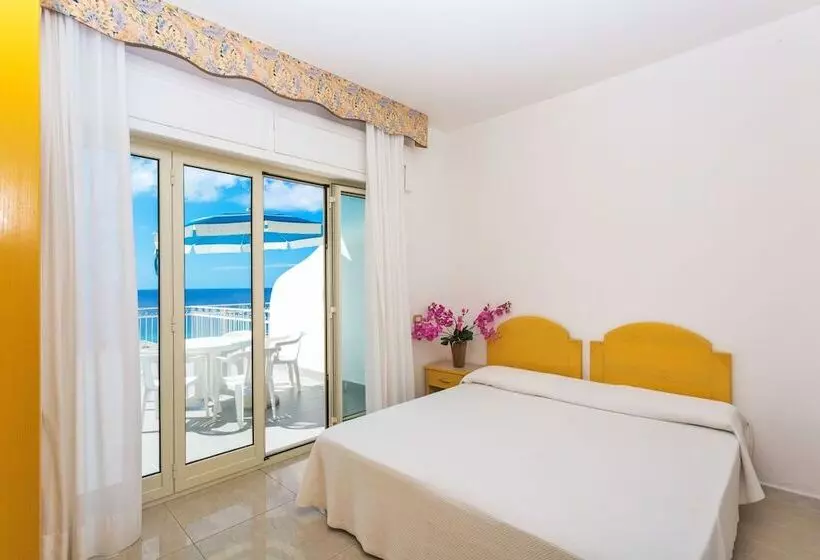 ホテル Club Residence La Castellana