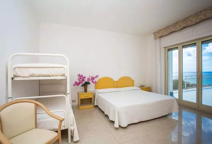 ホテル Club Residence La Castellana