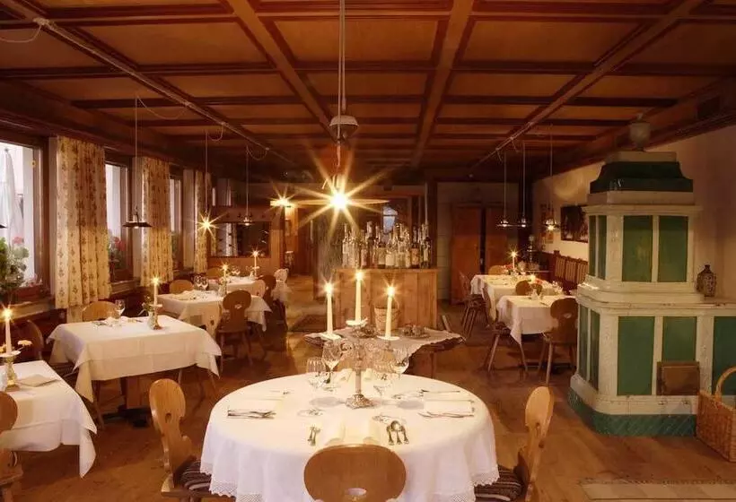 ホテル Gasthof Krone