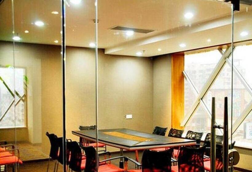 בית מלון כפרי Oriental Glory