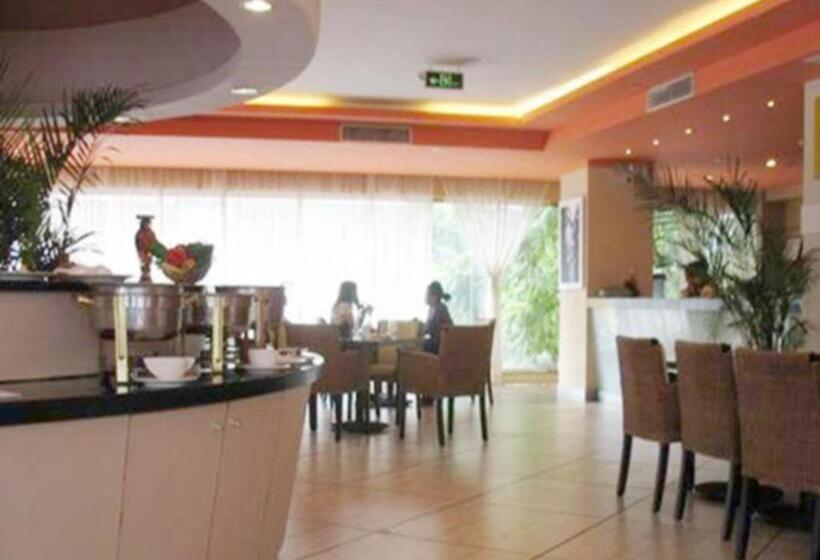 בית מלון כפרי Oriental Glory