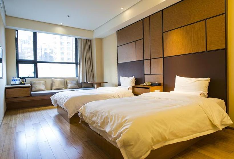 Ji Hotel Nanchang Eight One Square