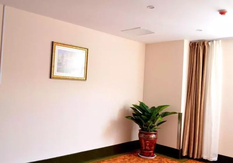 ホテル Greentree Inn Shandong Qingdao Jiaozhou Bus Terminal Station Hai Er Avenue Express