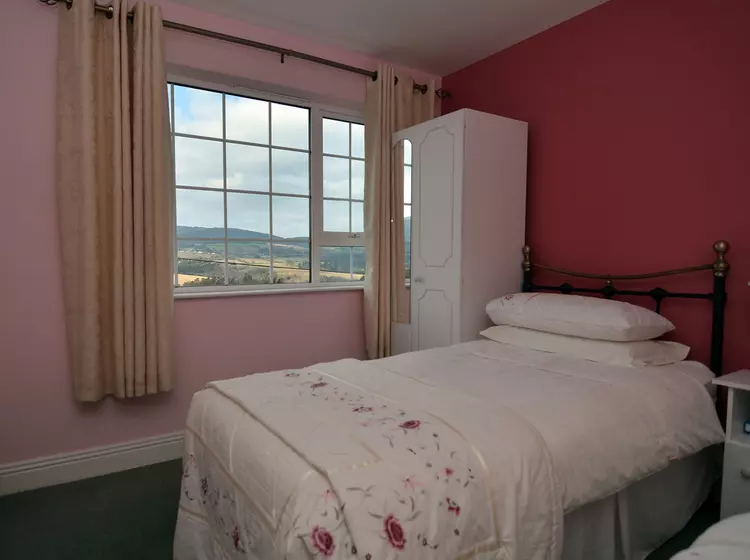 Aamiaismajoitus (B&B) Coolakay House