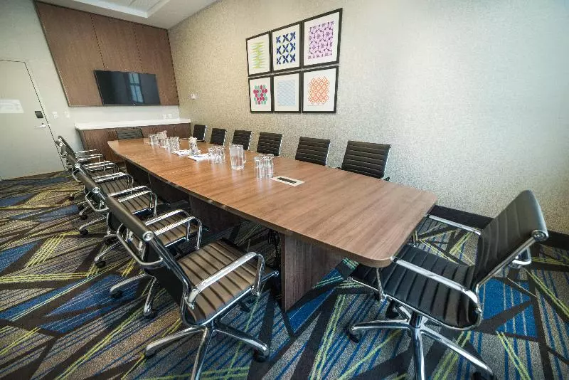 ホテル Holiday Inn Express & Suites   West Edmonton Mall Area, An Ihg