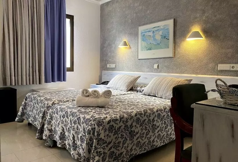 هتل Hostal Bellavista Formentera