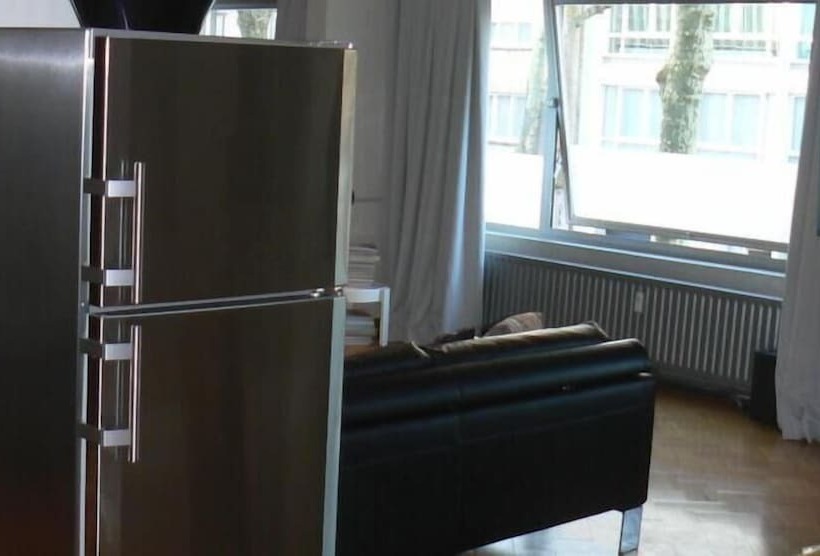 فندق Residentie Continental