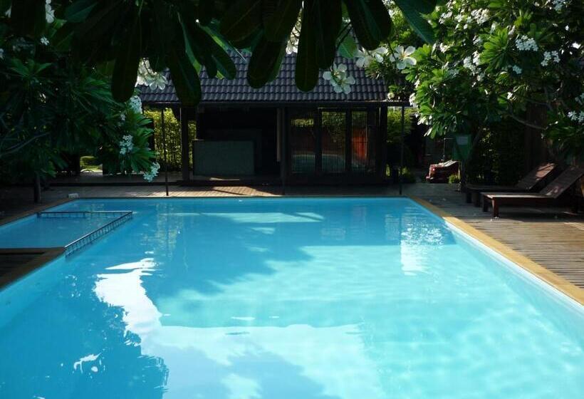 فندق The Riverkwai Bridge Resort