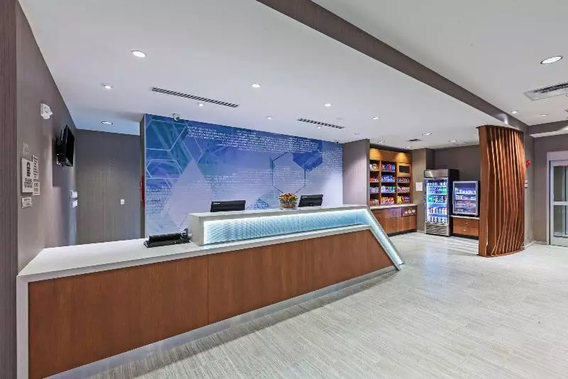 ホテル Springhill Suites By Marriott Tulsa At Tulsa Hills