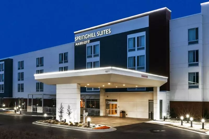 ホテル Springhill Suites By Marriott Tulsa At Tulsa Hills