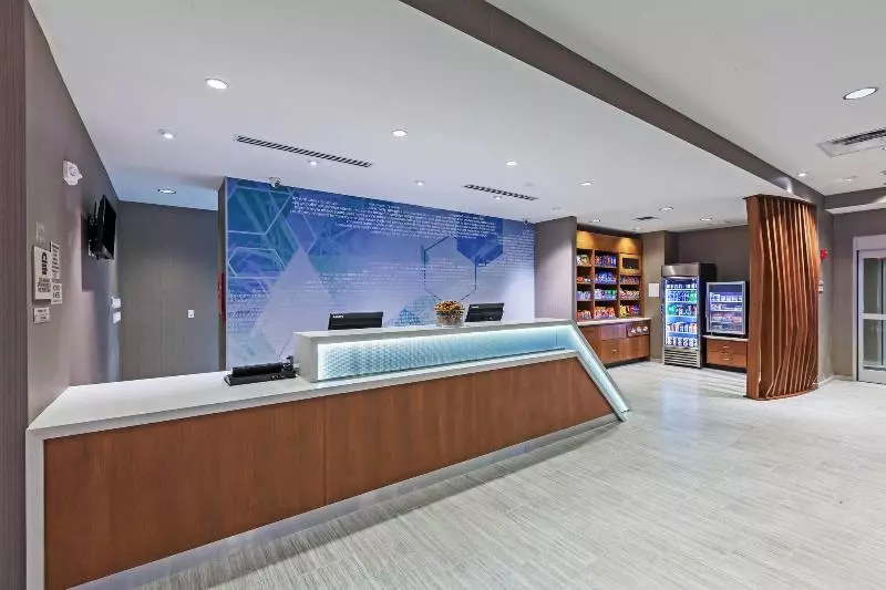 ホテル Springhill Suites By Marriott Tulsa At Tulsa Hills