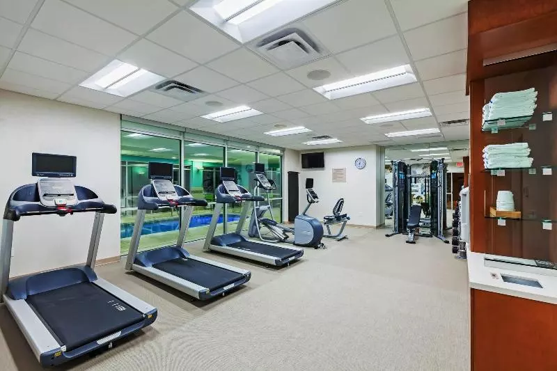 ホテル Springhill Suites By Marriott Tulsa At Tulsa Hills