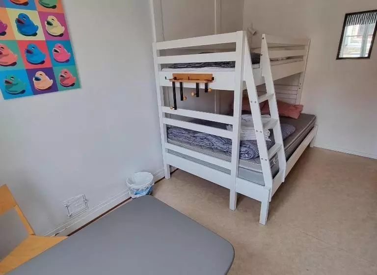 åhus B&b Och Vandrarhem