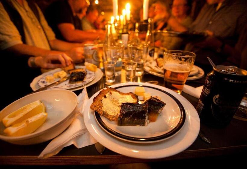 åhus B&b Och Vandrarhem