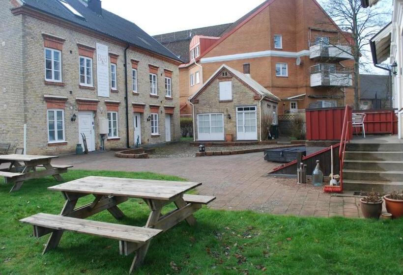 åhus B&b Och Vandrarhem