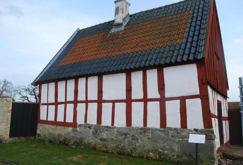 åhus B&b Och Vandrarhem