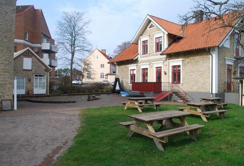 åhus B&b Och Vandrarhem