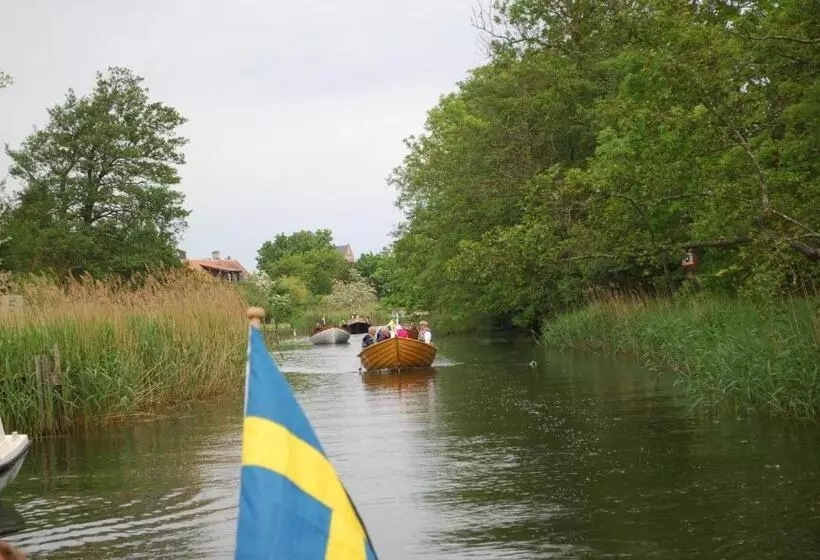 åhus B&b Och Vandrarhem