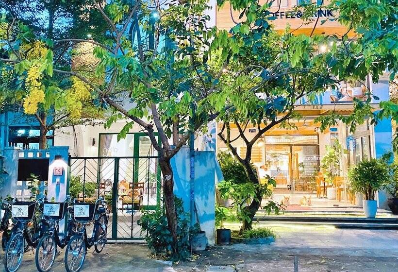 هاستل Okra Hoian