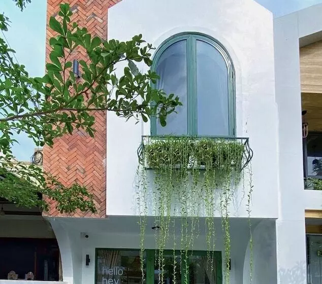 هاستل Okra Hoian