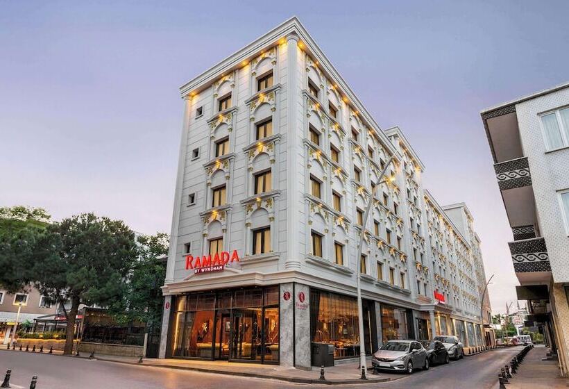 בית מלון כפרי Ramada By Wyndham Istanbul Umraniye
