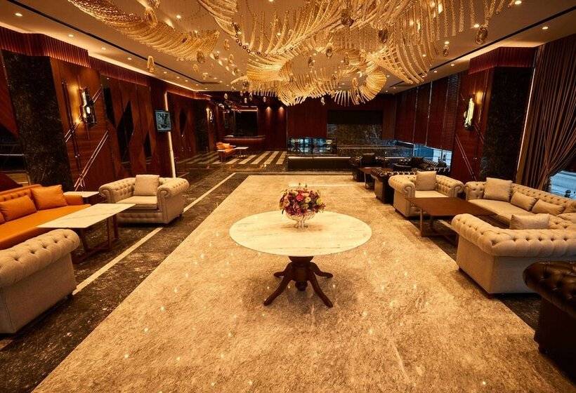 בית מלון כפרי Ramada By Wyndham Istanbul Umraniye