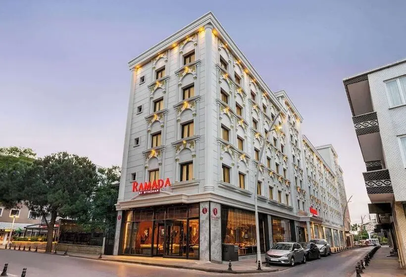 ホテル Ramada By Wyndham Istanbul Umraniye