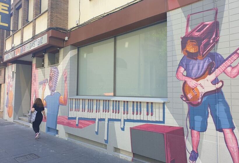 בית מלון כפרי Arts  Gasteiz Centro