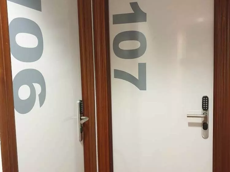 هتل Arts Gasteiz Centro