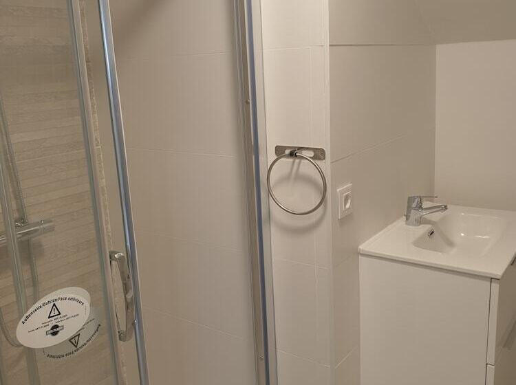 בית מלון כפרי Arts  Gasteiz Centro